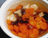 Foto langkah ke 4 dari resep Sup Bening Wortel dan Fish Dumpling Keju.