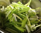Foto del paso 4 de la receta: Habas con ajos tiernos