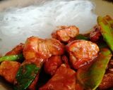 Foto del paso 9 de la receta: Curry de solomillo de cerdo con tirabeques