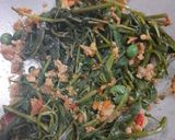 Foto langkah ke 2 dari resep 1097. Kangkung Sambal Oncom.