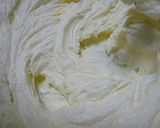 A picture of step 2 of Vanilla Diamant Cookies.