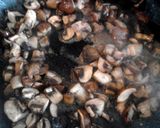 A picture of step 3 of Dinah Shore's Mushrooms & Sour Cream w\my variations.