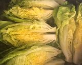 A picture of step 3 of Braised peas and lettuce - vegan.