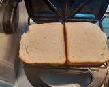 A picture of step 3 of Shami kabab toast sandwich.