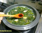 Hình bước làm 5 của món Canh rong biển ngao hoa đậu hũ 바지락미역국