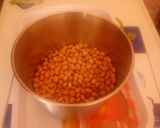 A picture of step 1 of Peanut burger.