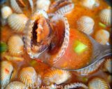 Foto langkah ke 3 dari resep Kerang Dara Asam Manis Pedas.