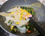 Foto langkah ke 3 dari resep Kikil Tiram Kecap Cabe Hijau.