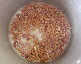 A picture of step 1 of Rajma gravy.