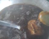 A picture of step 1 of Imli meethi chutney.