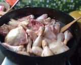 Foto del paso 2 de la receta: Pollo a la cerveza y arroz con azafrán