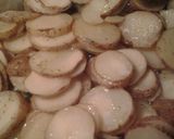 A picture of step 3 of Potatoes in butter.