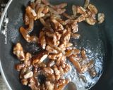 A picture of step 2 of Walnut white pulao.