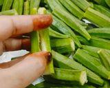 लाजवाब भरवा भिंडी(lajawab bharawa bhindi recipe in hindi) रेसिपी चरण 1 फोटो