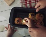 Foto langkah ke 7 dari resep Roti Butter Sosis.