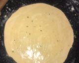 A picture of step 3 of Green chilli and garlic laccha paratha.