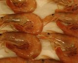 A picture of step 1 of Osechi That Can Be Made In Advance and Frozen - Shrimp Simmered In Umami Sauce.
