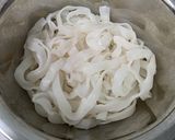 Foto langkah ke 1 dari resep Kwetiau Goreng Udang dan Bakso.