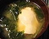 A picture of step 8 of Fat-Fighting Enoki Mushroom Miso Soup.