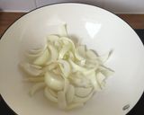 A picture of step 1 of Balti Chicken.