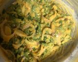 A picture of step 5 of Crispy karare pakoray.