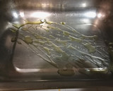 Foto del paso 4 de la receta: Queso fresco granulado con pan empapado en huevo a las hierbas