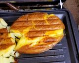 A picture of step 3 of Grilled smashed potatoes.
