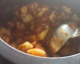 A picture of step 4 of Shalgam ki sabzi.