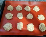 Foto del paso 4 de la receta: Galletas de avena coco y miel