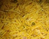 A picture of step 7 of Yellow noodles.