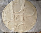 Foto del paso 2 de la receta Tartaletas de masa quebrada con mermelada casera y crema de chocolate