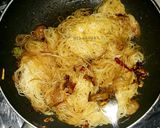 Foto langkah ke 4 dari resep Soun Goreng Kampung.