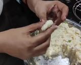 A picture of step 6 of Sabudana Vada.