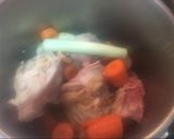 Foto del paso 3 de la receta: Caldo de pollo con verduras