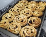 Foto del paso 5 de la receta: Rolls de manzana, pasas de uva y canela 💜💚🧡