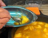 Foto del paso 6 de la receta: PATATAS CON SEPIA Y GAMBAS, MUCHO SABOR Y POCAS CALORÍAS