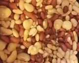 A picture of step 1 of Taisen's 5 bean chili.
