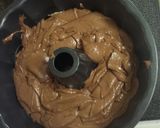 A picture of step 6 of Chocoflan flan cake.