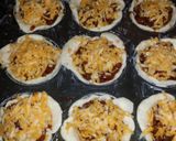 A picture of step 11 of Amy's Amazing chili dogs on the go.