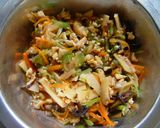 A picture of step 3 of Healthy Chinese-Style Quiche.