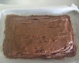 A picture of step 6 of Raisin Cream Cheese Chocolate Squares.