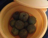 A picture of step 1 of Cassata with Plums Left Over from Umeshu.