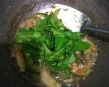 Foto langkah ke 3 dari resep 188. Tumis terong daun melinjo.