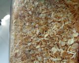A picture of step 2 of Oats Chilla.