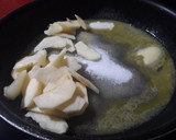 Foto del paso 2 de la receta: Apfel Streuselkuchen (pastel de manzana alemán)