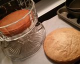 A picture of step 1 of Strawberry - Lemon Trifle.