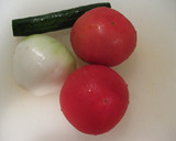 A picture of step 1 of Chinese Style Udon Noodles with Chilled Tomatoes.