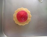 A picture of step 7 of Small White Chocolate Mont Blanc.