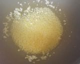 Hình bước làm 3 của món Khô mực rim me bơ tỏi