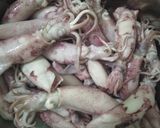 Foto langkah ke 1 dari resep Cumi asin masak tauco.